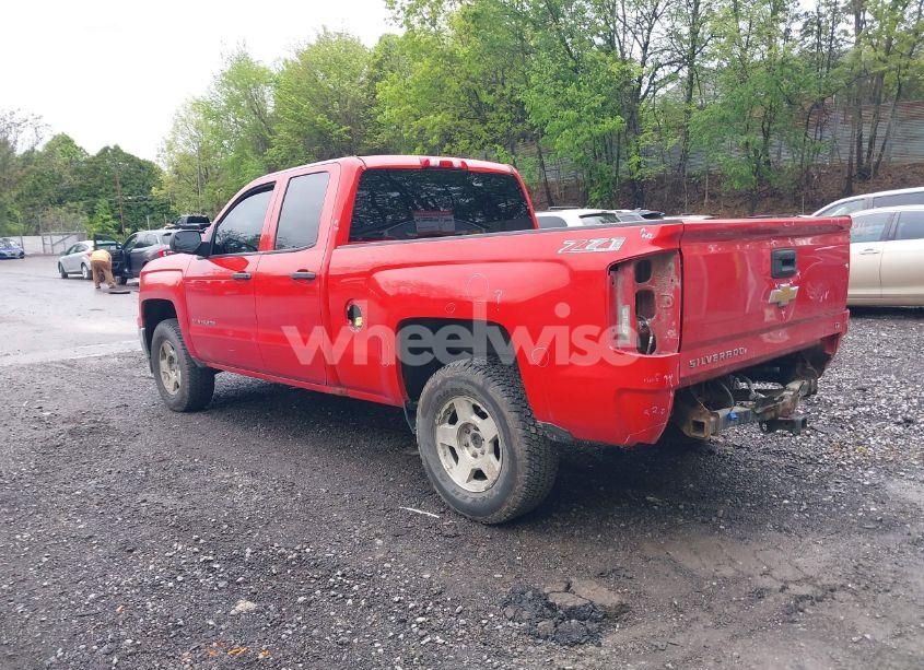 Photo 3 of 2014 Chevrolet Silverado 1500 2LT (VIN 1GCVKREH0EZ300417)