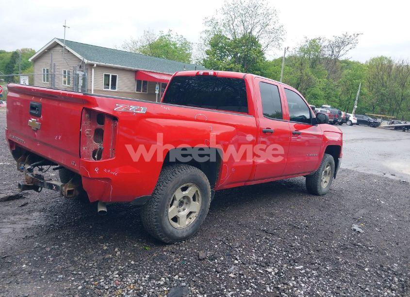 Photo 4 of 2014 Chevrolet Silverado 1500 2LT (VIN 1GCVKREH0EZ300417)