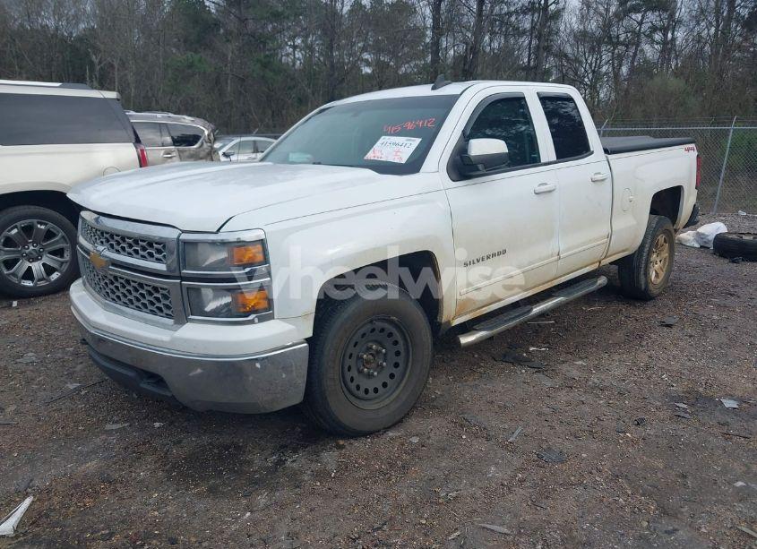 Photo 2 of 2015 Chevrolet Silverado 1500 1LT (VIN 1GCVKREH0FZ275178)