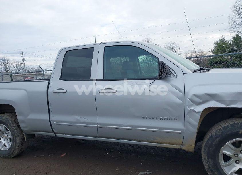 Photo 13 of 2015 Chevrolet Silverado 1500 1LT (VIN 1GCVKREH0FZ438380)