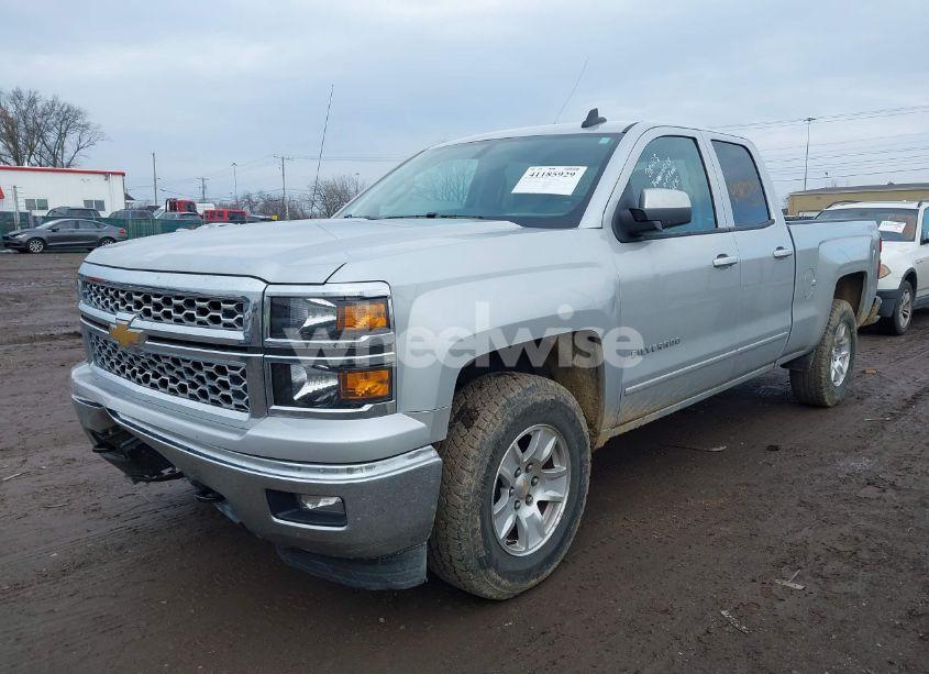 Photo 2 of 2015 Chevrolet Silverado 1500 1LT (VIN 1GCVKREH0FZ438380)