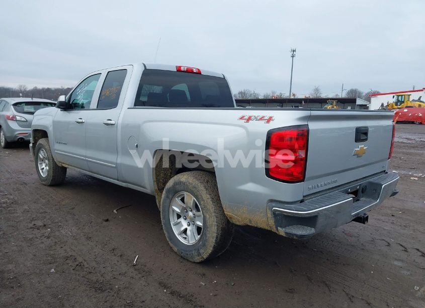 Photo 3 of 2015 Chevrolet Silverado 1500 1LT (VIN 1GCVKREH0FZ438380)