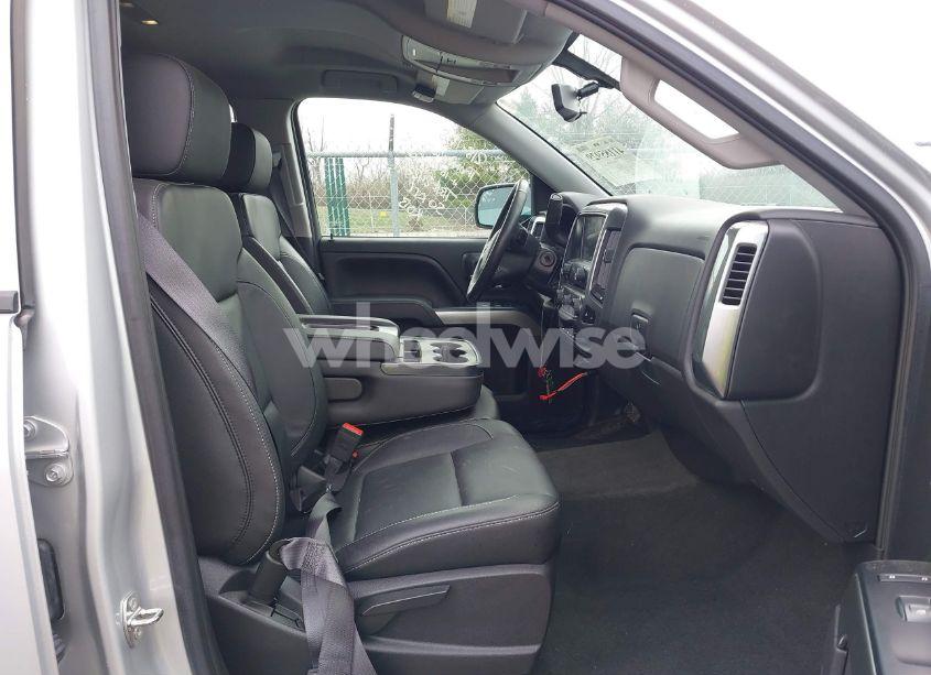 Photo 5 of 2015 Chevrolet Silverado 1500 1LT (VIN 1GCVKREH0FZ438380)