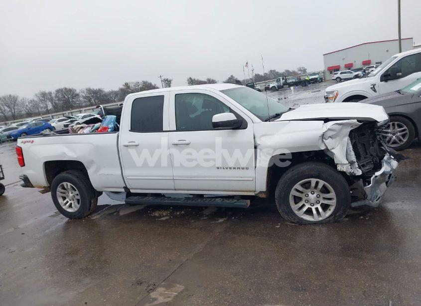 Photo 13 of 2017 Chevrolet Silverado 1500 1LT (VIN 1GCVKREH0HZ191817)