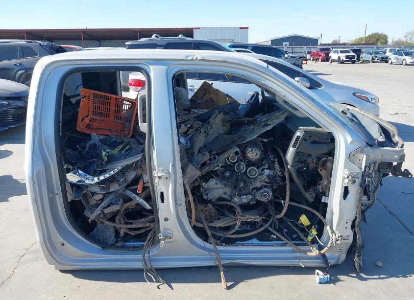 Photo 12 of 2018 Chevrolet Silverado 1500 1LT (VIN 1GCVKREH0JZ187756)