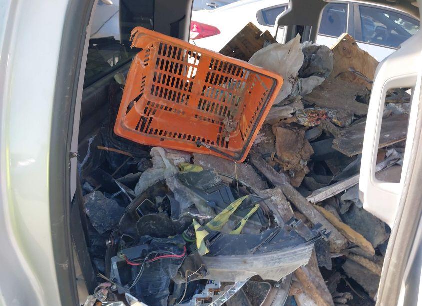 Photo 8 of 2018 Chevrolet Silverado 1500 1LT (VIN 1GCVKREH0JZ187756)