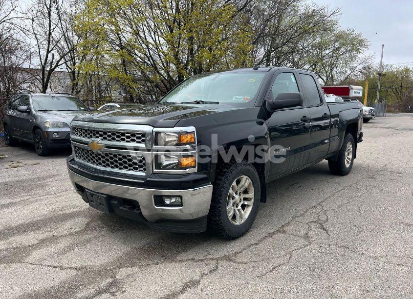 Photo 2 of 2014 Chevrolet Silverado K1500 LT (VIN 1GCVKREH1EZ169899)