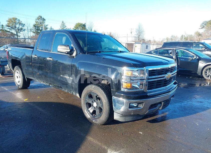 2014 Chevrolet Silverado 1500 2LT (VIN 1GCVKREH1EZ388667) main photo