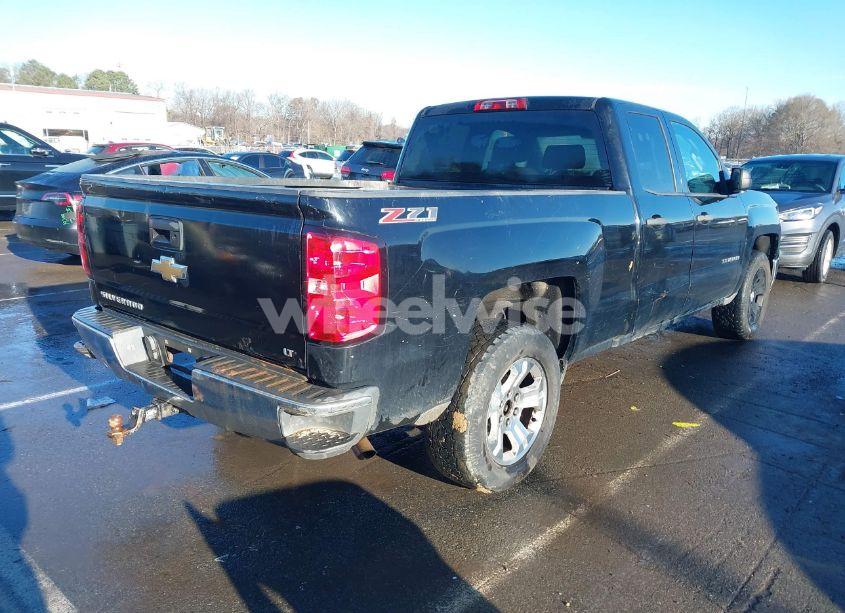 Photo 4 of 2014 Chevrolet Silverado 1500 2LT (VIN 1GCVKREH1EZ388667)