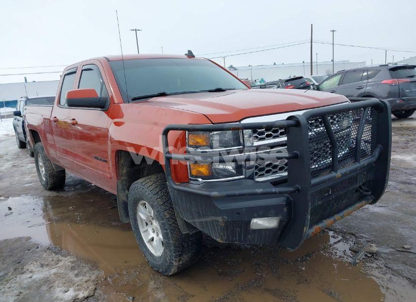 2015 Chevrolet Silverado 1500 1LT (VIN 1GCVKREH1FZ213384) main photo