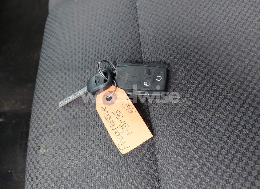 Photo 11 of 2015 Chevrolet Silverado 1500 1LT (VIN 1GCVKREH1FZ213384)