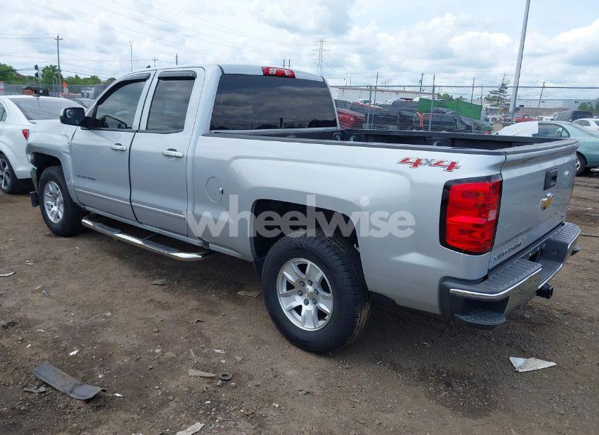 Photo 3 of 2016 Chevrolet Silverado 1500 LT (VIN 1GCVKREH1GZ257872)