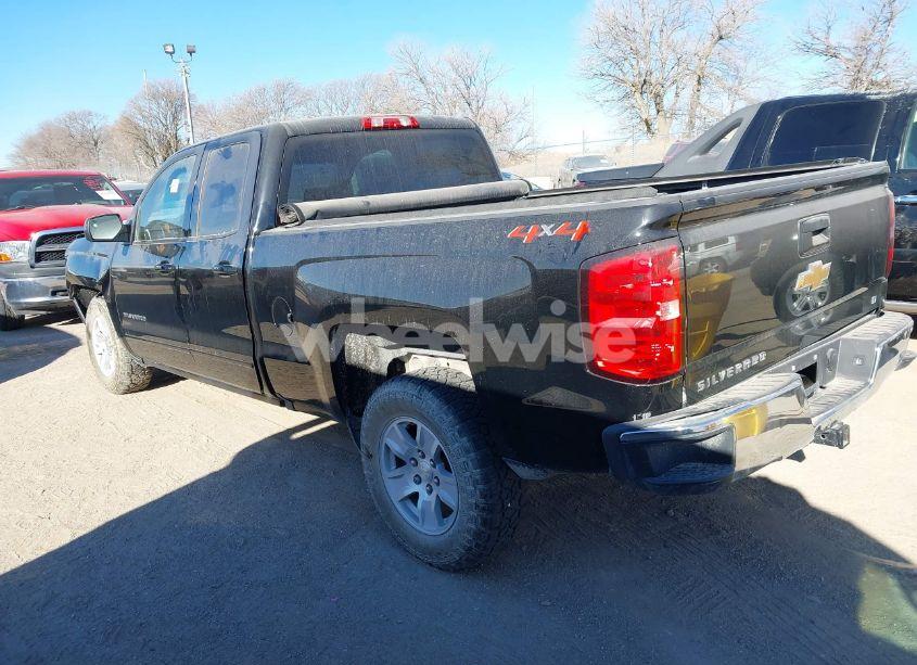 Photo 3 of 2018 Chevrolet Silverado 1500 1LT (VIN 1GCVKREH1JZ183201)