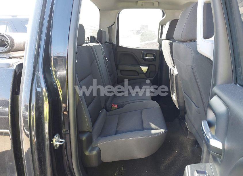 Photo 8 of 2018 Chevrolet Silverado 1500 1LT (VIN 1GCVKREH1JZ183201)