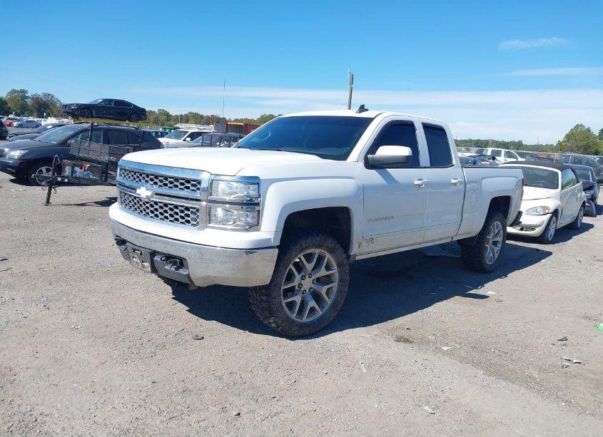 Photo 2 of 2015 Chevrolet Silverado 1500 1LT (VIN 1GCVKREH2FZ312358)