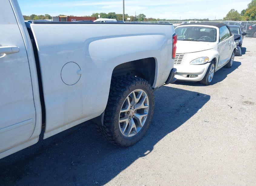 Photo 6 of 2015 Chevrolet Silverado 1500 1LT (VIN 1GCVKREH2FZ312358)