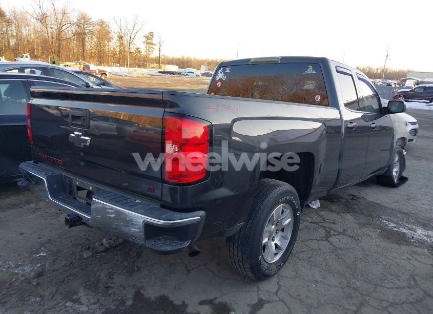Photo 4 of 2015 Chevrolet Silverado 1500 1LT (VIN 1GCVKREH2FZ331881)