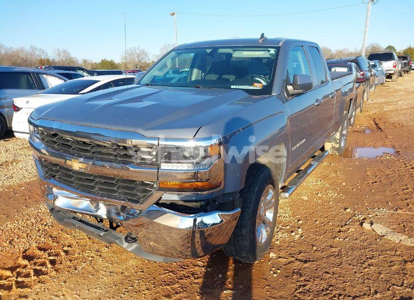 Photo 2 of 2016 Chevrolet Silverado 1500 1LT (VIN 1GCVKREH2GZ157327)
