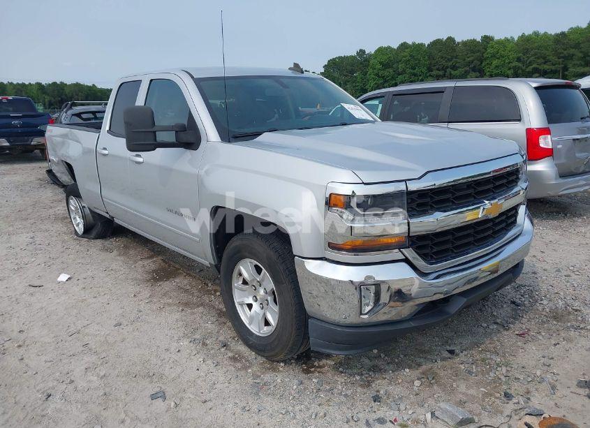 2017 Chevrolet Silverado 1500 1LT (VIN 1GCVKREH2HZ253413) main photo