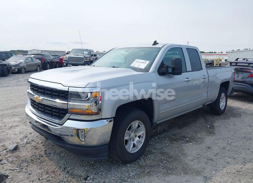 Photo 2 of 2017 Chevrolet Silverado 1500 1LT (VIN 1GCVKREH2HZ253413)