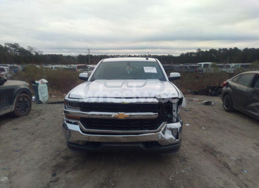 Photo 12 of 2018 Chevrolet Silverado 1500 1LT (VIN 1GCVKREH2JZ350276)