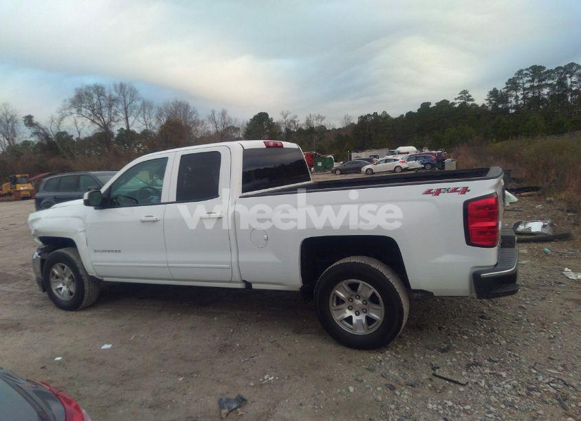 Photo 14 of 2018 Chevrolet Silverado 1500 1LT (VIN 1GCVKREH2JZ350276)