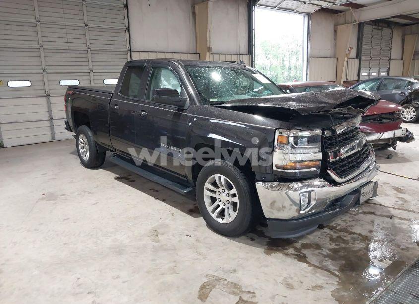 2016 Chevrolet Silverado 1500 1LT (VIN 1GCVKREH3GZ137734) main photo