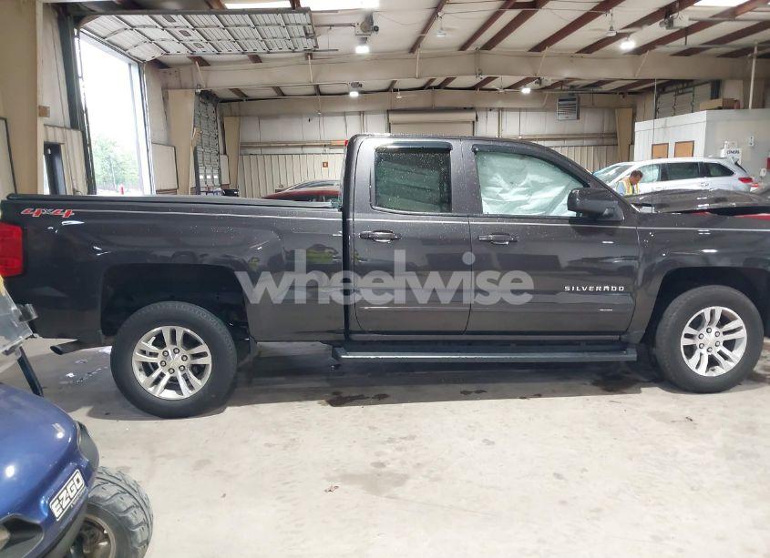 Photo 4 of 2016 Chevrolet Silverado 1500 1LT (VIN 1GCVKREH3GZ137734)