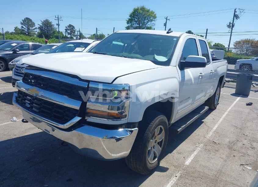 Photo 2 of 2016 Chevrolet Silverado 1500 1LT (VIN 1GCVKREH3GZ247652)
