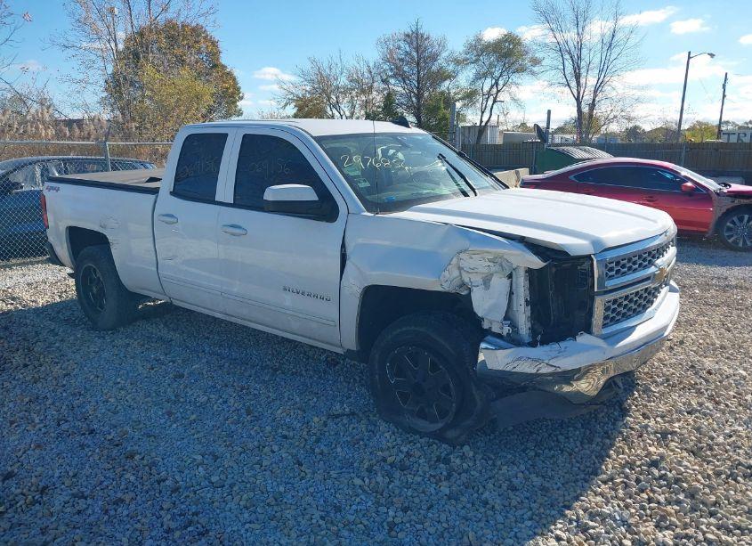 2015 Chevrolet Silverado 1500 1LT (VIN 1GCVKREH4FZ207904) main photo