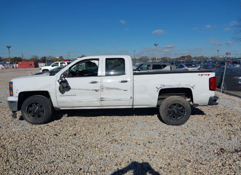 Photo 14 of 2015 Chevrolet Silverado 1500 1LT (VIN 1GCVKREH4FZ207904)