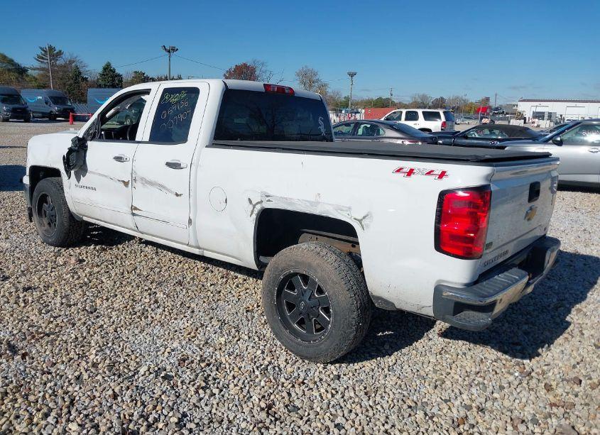Photo 3 of 2015 Chevrolet Silverado 1500 1LT (VIN 1GCVKREH4FZ207904)