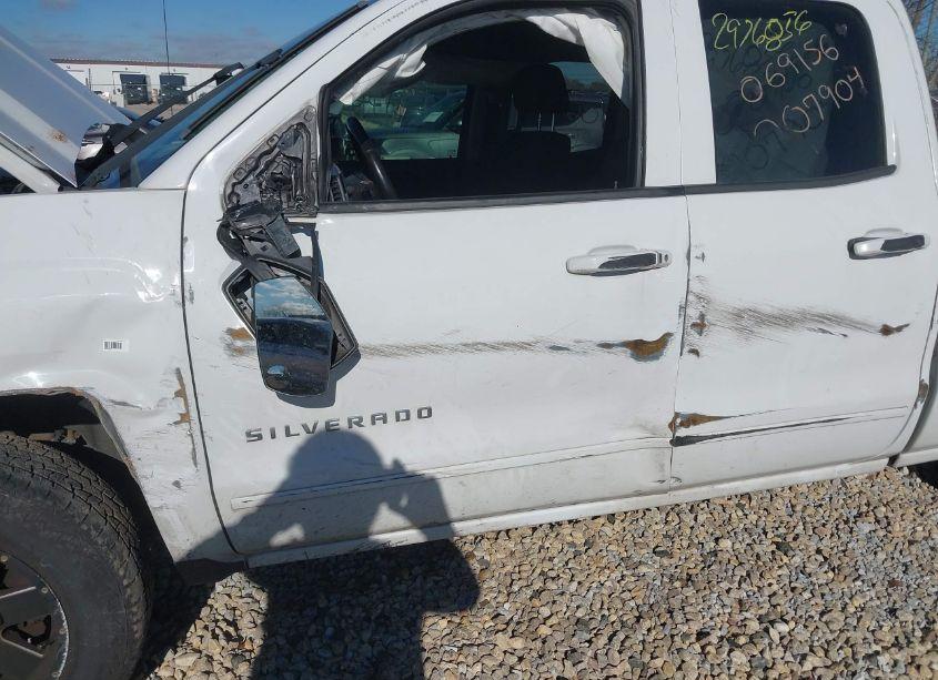 Photo 6 of 2015 Chevrolet Silverado 1500 1LT (VIN 1GCVKREH4FZ207904)