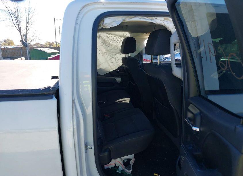 Photo 8 of 2015 Chevrolet Silverado 1500 1LT (VIN 1GCVKREH4FZ207904)