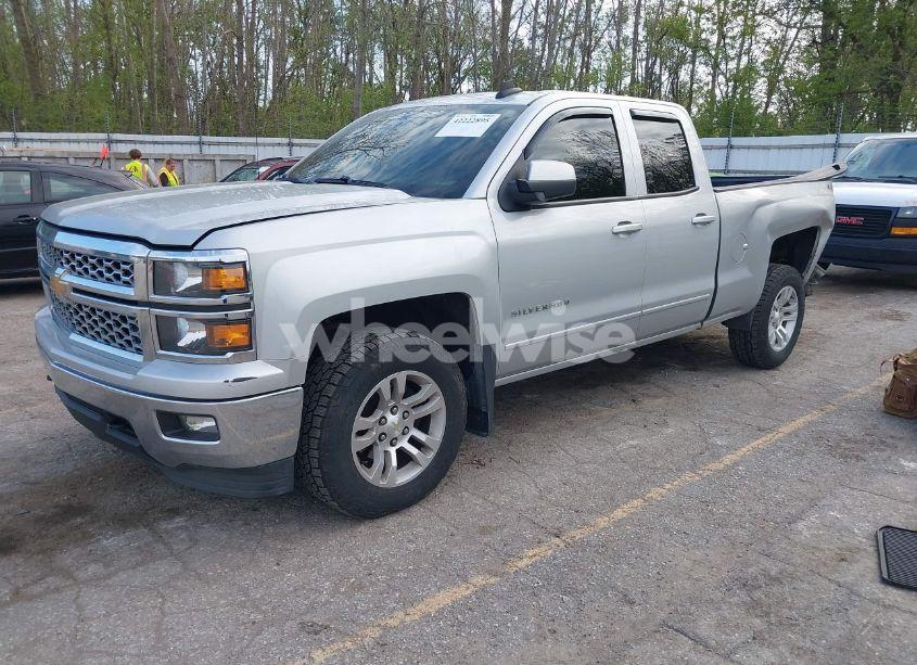 Photo 2 of 2015 Chevrolet Silverado 1500 1LT (VIN 1GCVKREH4FZ236805)