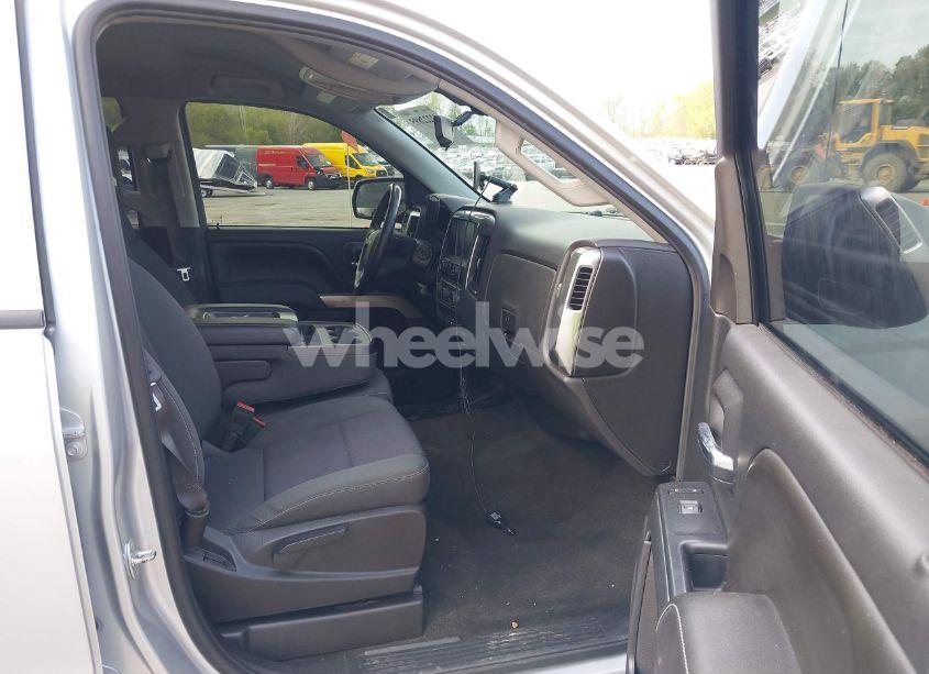 Photo 5 of 2015 Chevrolet Silverado 1500 1LT (VIN 1GCVKREH4FZ236805)