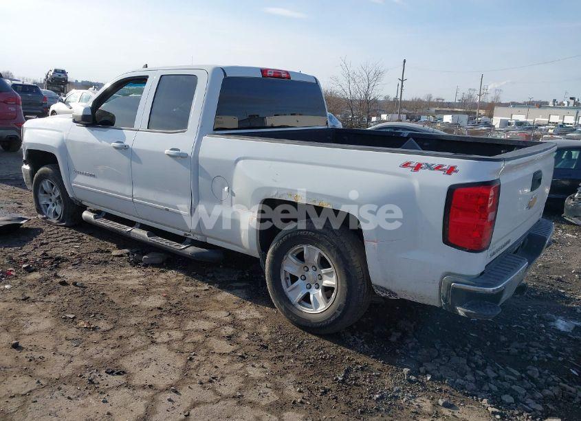 Photo 3 of 2015 Chevrolet Silverado 1500 1LT (VIN 1GCVKREH4FZ293229)