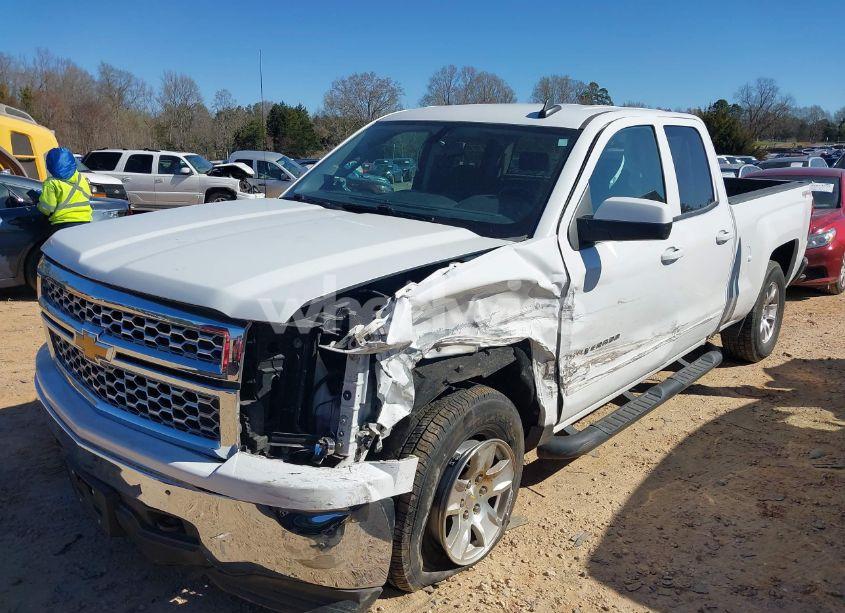 Photo 2 of 2015 Chevrolet Silverado 1500 1LT (VIN 1GCVKREH4FZ298348)