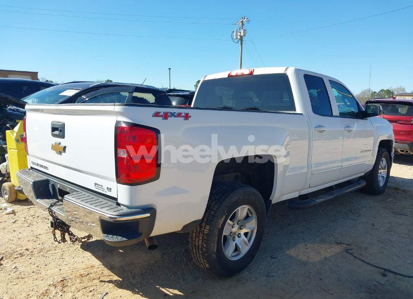 Photo 4 of 2015 Chevrolet Silverado 1500 1LT (VIN 1GCVKREH4FZ298348)