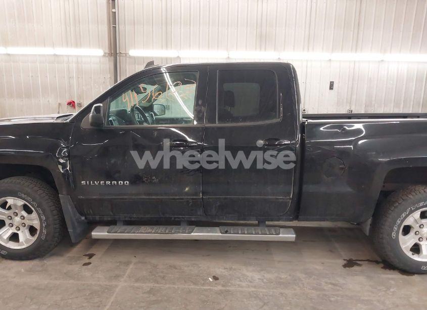 Photo 15 of 2015 Chevrolet Silverado 1500 2LT (VIN 1GCVKREH4FZ338993)