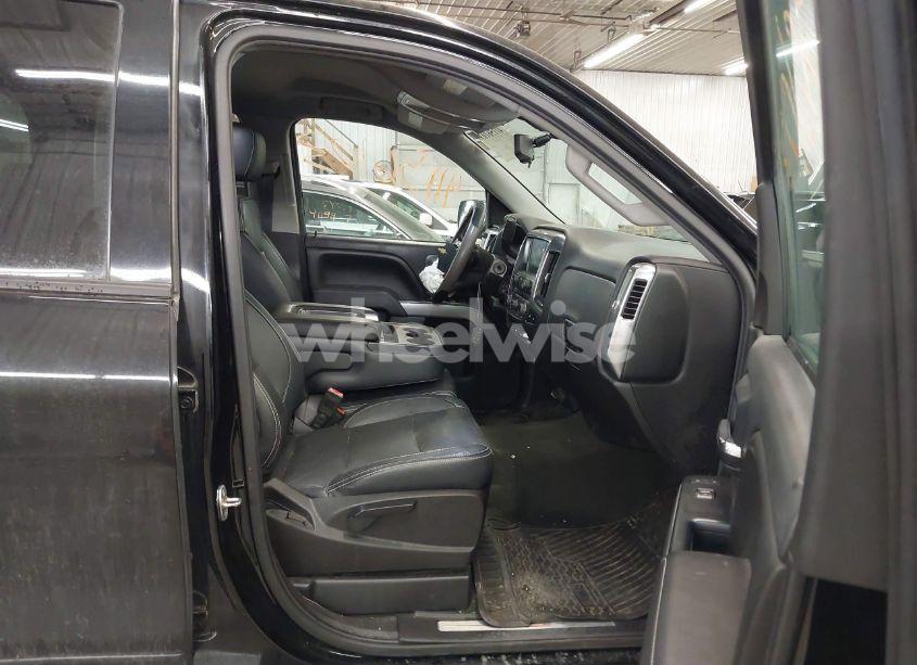 Photo 5 of 2015 Chevrolet Silverado 1500 2LT (VIN 1GCVKREH4FZ338993)