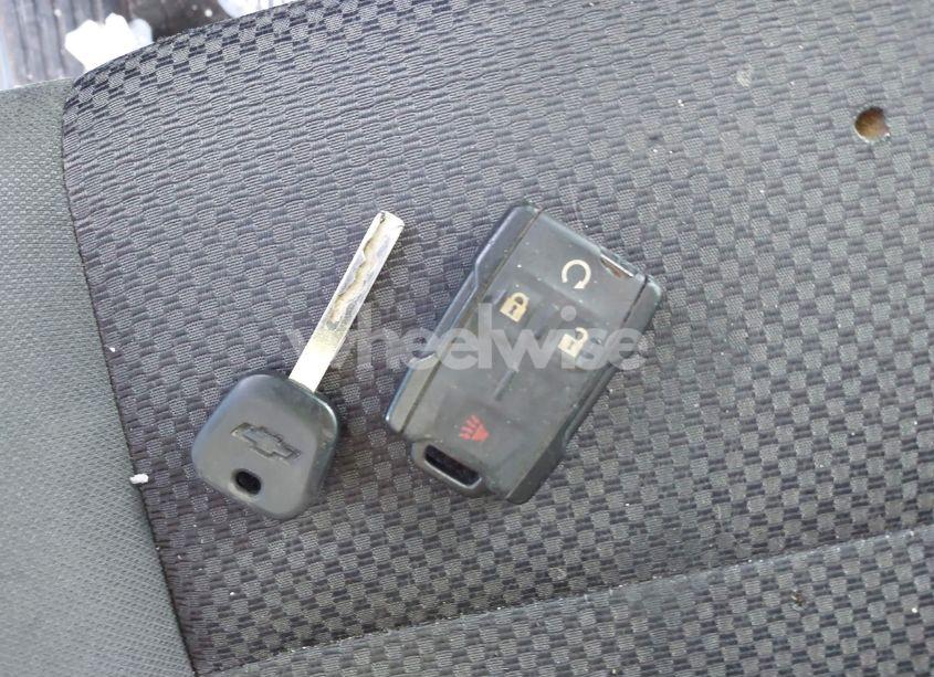 Photo 11 of 2015 Chevrolet Silverado 1500 1LT (VIN 1GCVKREH4FZ383397)