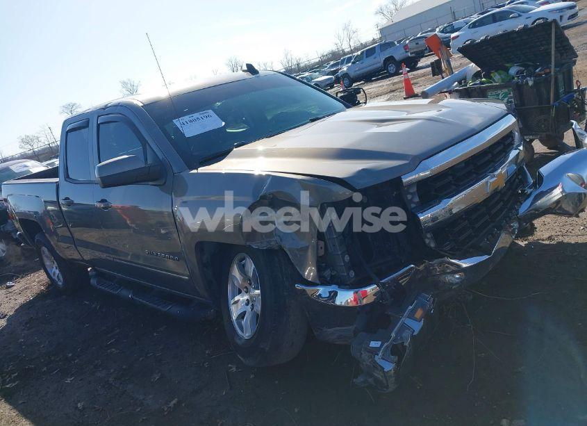 2017 Chevrolet Silverado 1500 1LT (VIN 1GCVKREH4HZ215052) main photo