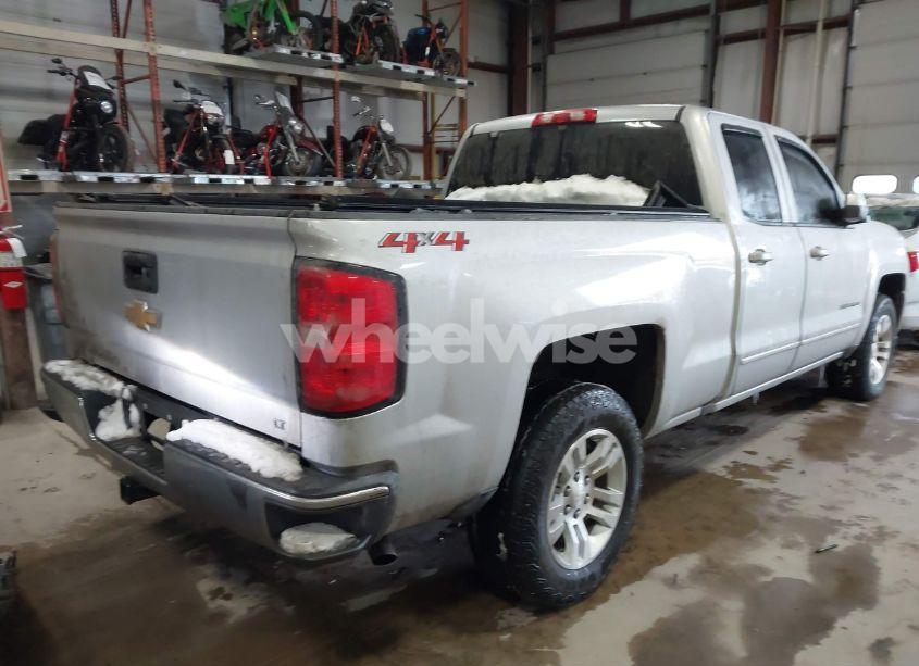 Photo 4 of 2018 Chevrolet Silverado 1500 1LT (VIN 1GCVKREH4JZ206308)