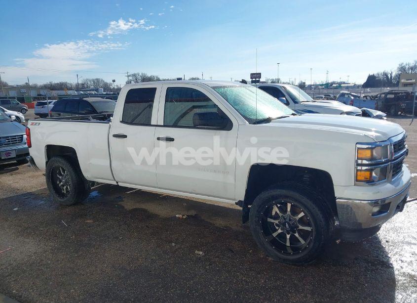 Photo 13 of 2014 Chevrolet Silverado 1500 2LT (VIN 1GCVKREH5EZ126036)