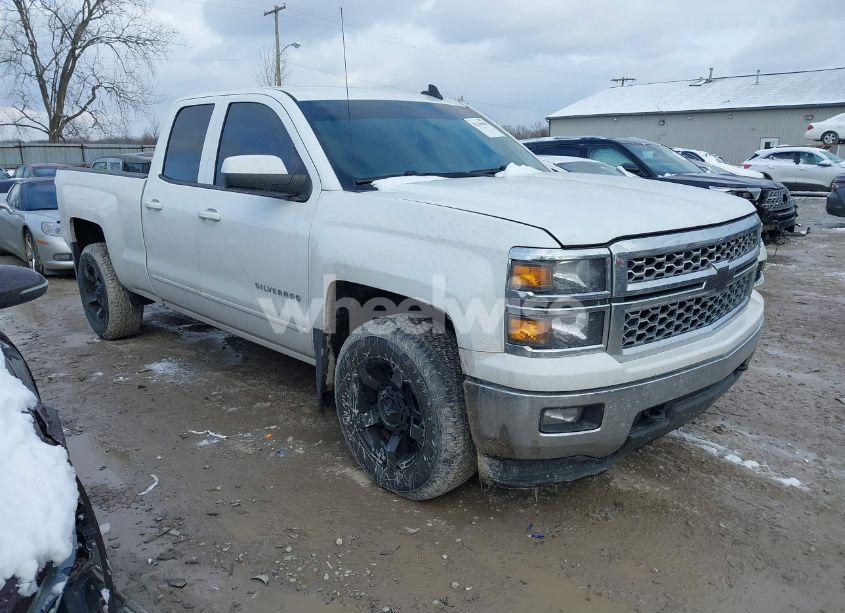 2015 Chevrolet Silverado 1500 1LT (VIN 1GCVKREH5FZ196511) main photo