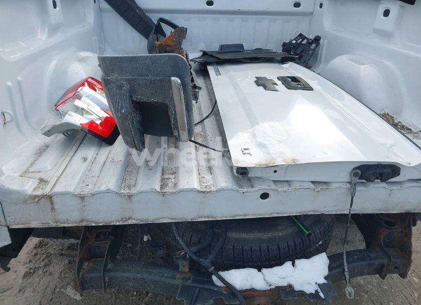 Photo 12 of 2015 Chevrolet Silverado 1500 1LT (VIN 1GCVKREH5FZ196511)