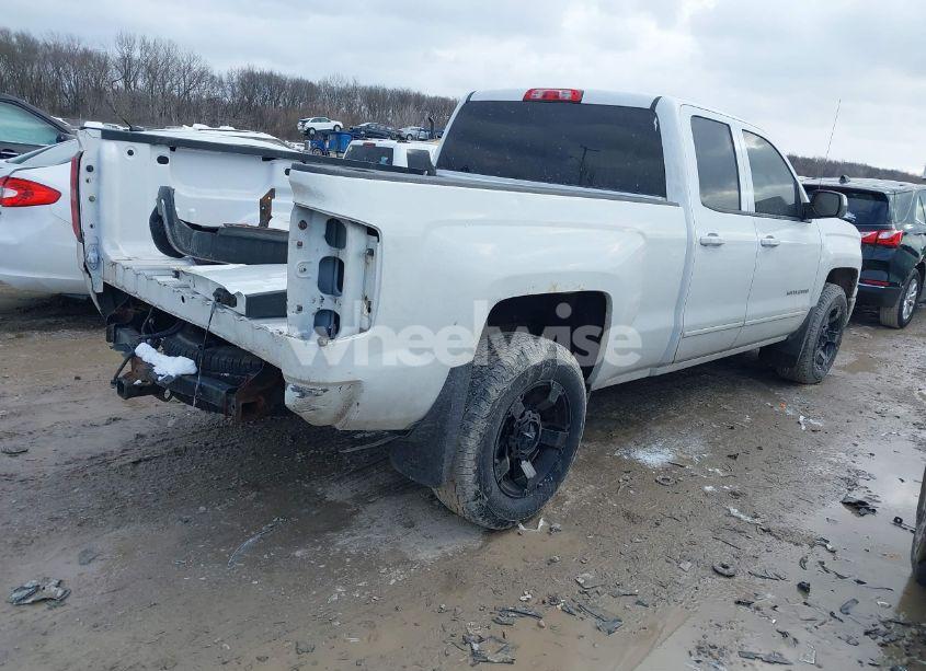 Photo 4 of 2015 Chevrolet Silverado 1500 1LT (VIN 1GCVKREH5FZ196511)