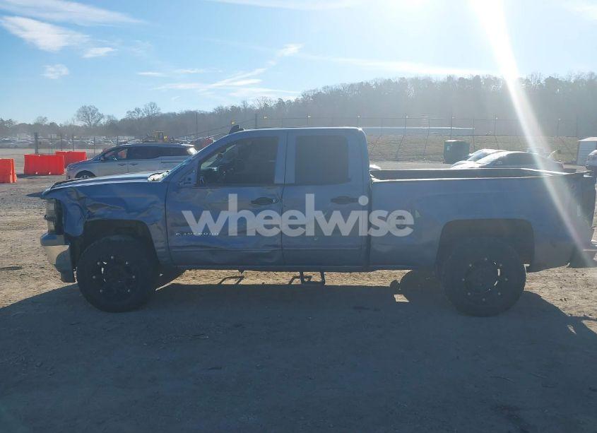 Photo 14 of 2015 Chevrolet Silverado K1500 LT (VIN 1GCVKREH5FZ267593)