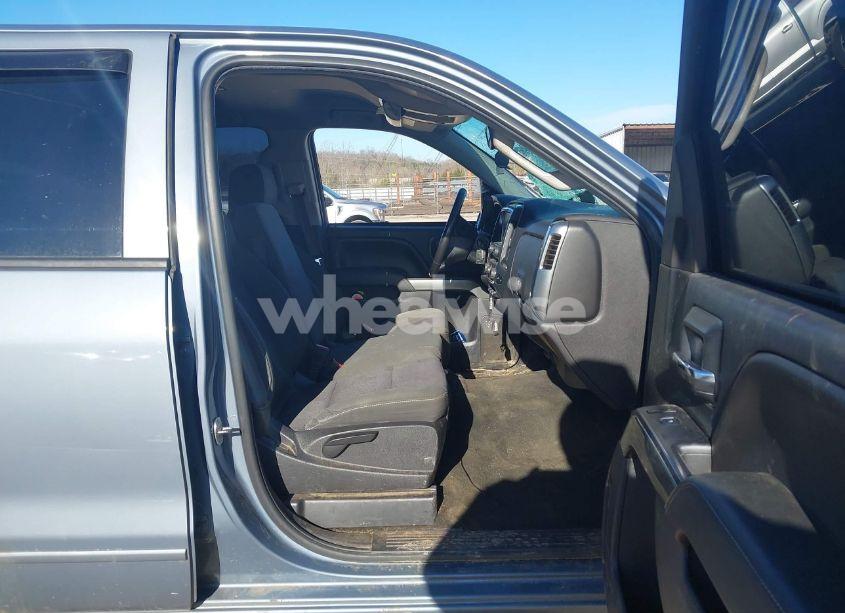 Photo 5 of 2015 Chevrolet Silverado K1500 LT (VIN 1GCVKREH5FZ267593)